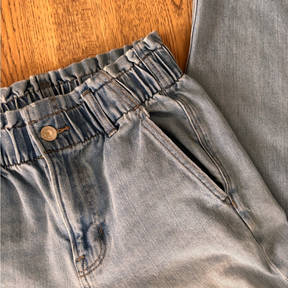 COPY - American Eagle paper bag waist jeans size 2 light wash EUC - Picture 2 of 8